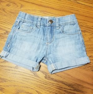 Toddler girl Oshkosh shorts